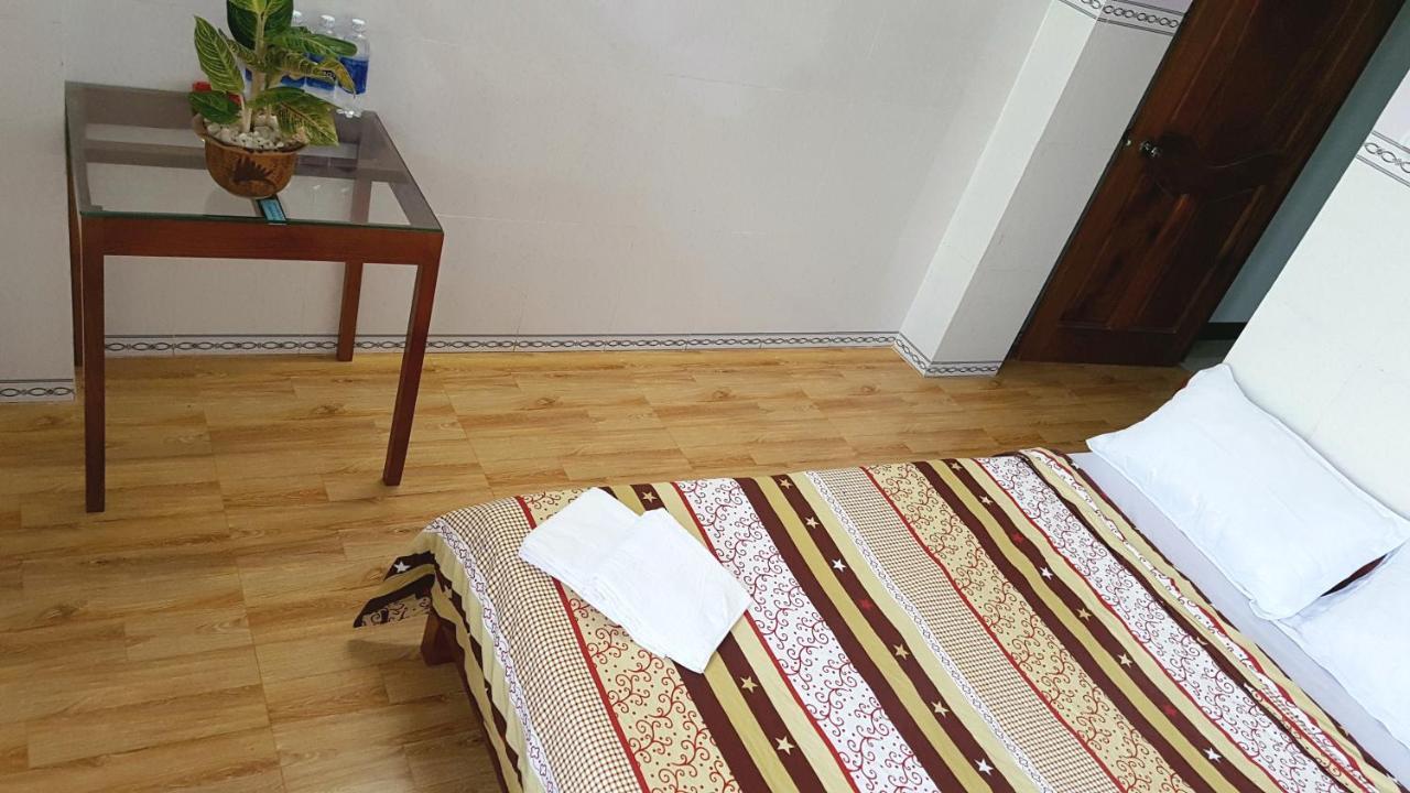 Phat Dat Hotel Kuang Ngai Dış mekan fotoğraf